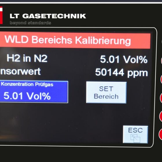 Touch screen view with thermal conductivity detector calibration