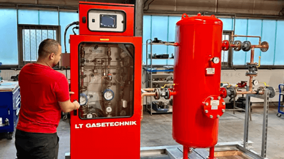 Das Bild zeigt eine Gasmischanlage der Firma LT GASETECHNIK.